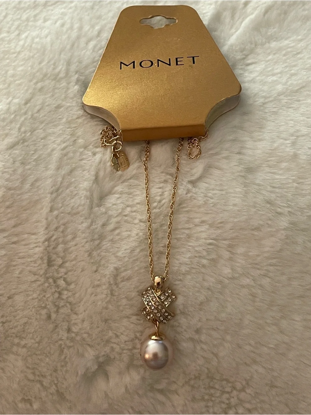 Monet Gold Pearl Pendant Necklace with Crystal Accent nwt